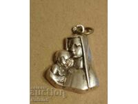 Сребърно медальонче