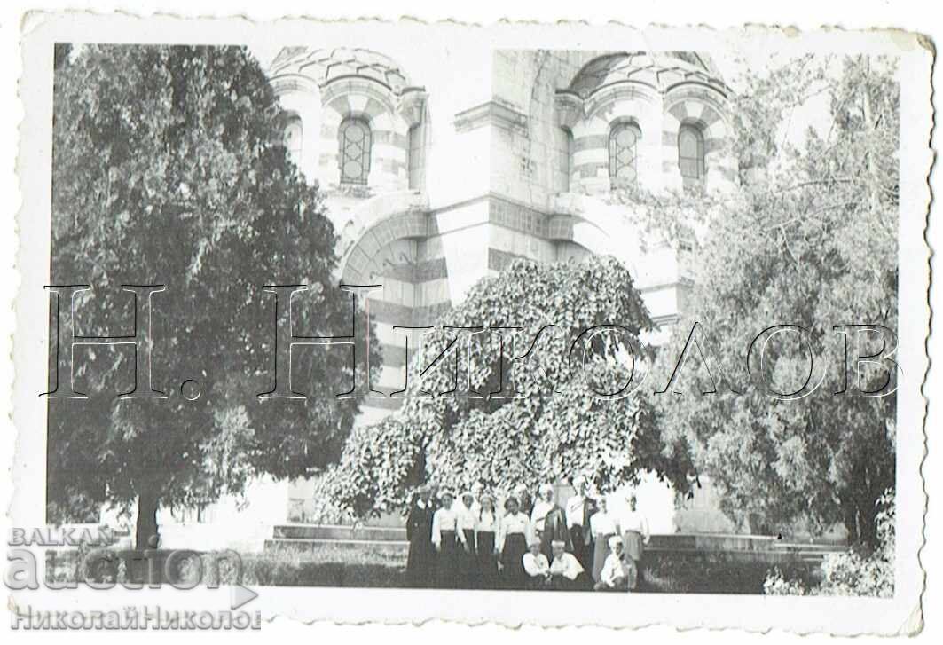 1938 МАЛКА СТАРА СНИМКА ПЛЕВЕН МАВЗОЛЕЯ ГИМНАЗИСТИ Е752