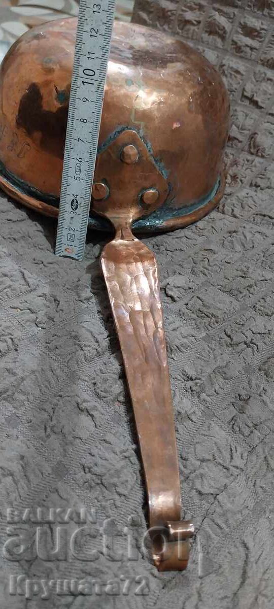 Auction  Copper saucepan