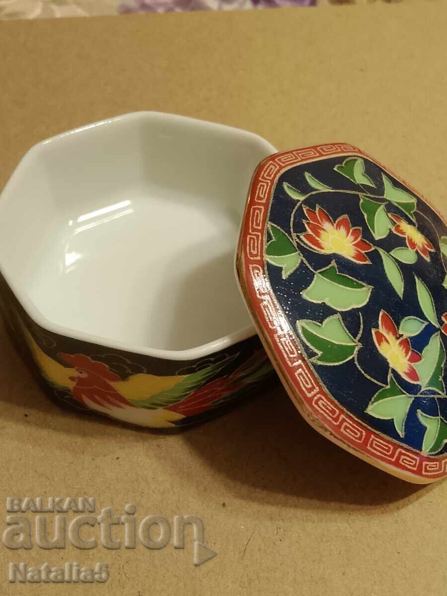 Cutie de bijuterii din portelan