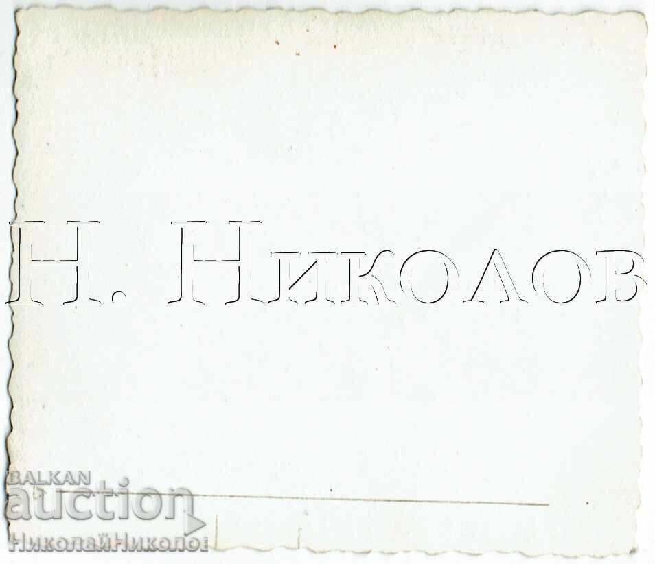 1941 ΜΙΚΡΗ ΠΑΛΙΑ ΦΩΤΟΓΡΑΦΙΑ ΛΟΜ ΟΙΚΟΓΕΝΕΙΑΚΟ ΠΟΡΤΡΕΤΟ Ε756 με τιμή € 1.50 | 2.93 BGN