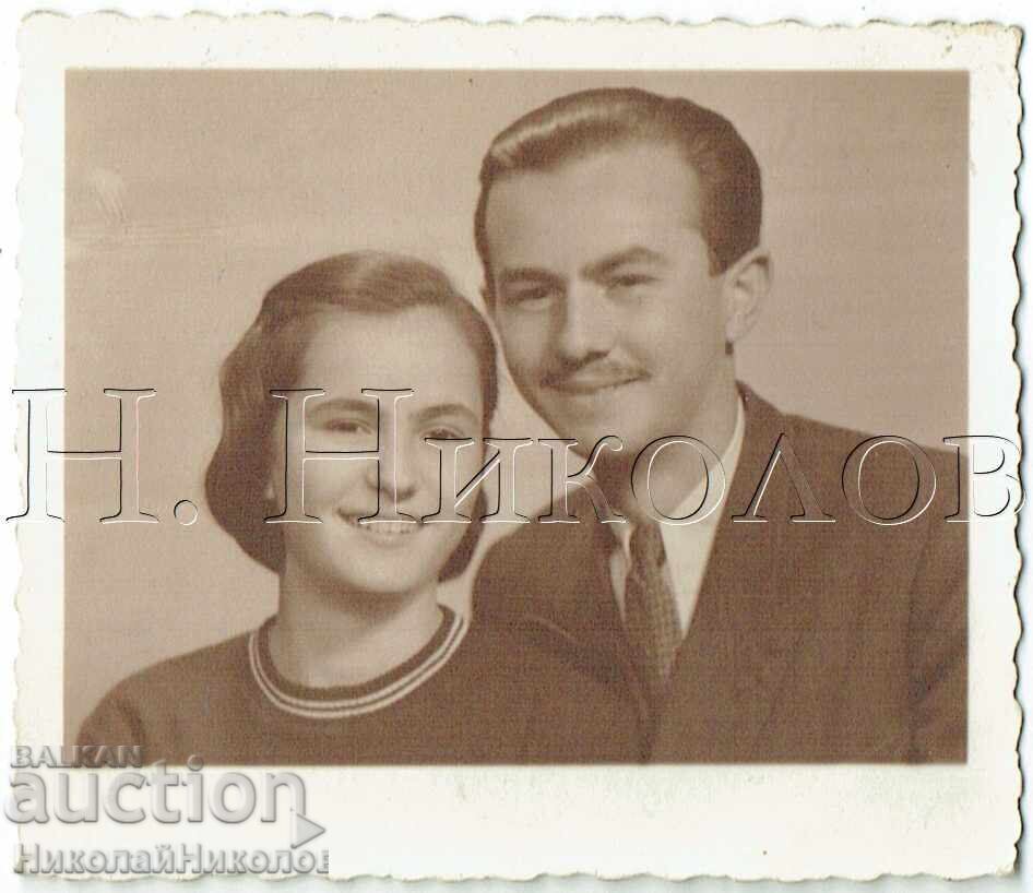 1941 ΜΙΚΡΗ ΠΑΛΙΑ ΦΩΤΟΓΡΑΦΙΑ ΛΟΜ ΟΙΚΟΓΕΝΕΙΑΚΟ ΠΟΡΤΡΕΤΟ Ε756