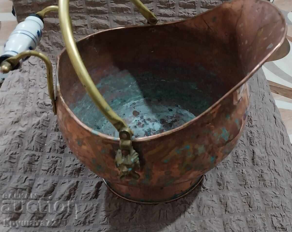 Меден съд калаисан... с цена € 3.50 | 6.85 лв.