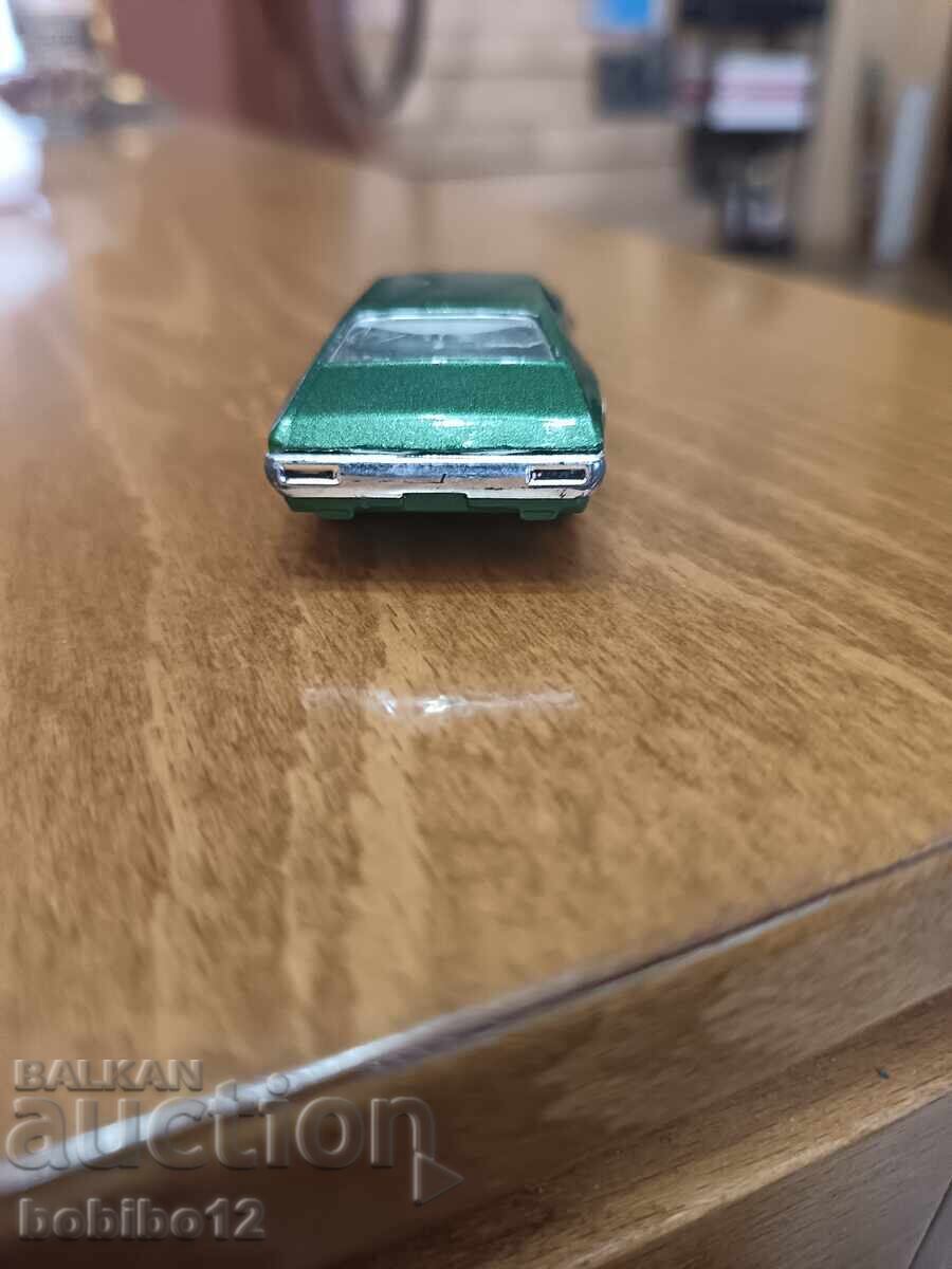 Cărucior Hot Wheels Ford Gran Torino Sport cu preț € 5.00 | 9.78 BGN