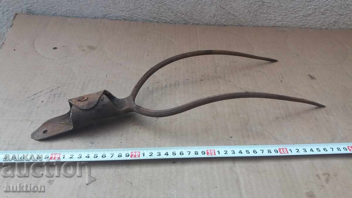 КОВАНА ВЪЗРОЖДЕНСКА ВИЛА - ИНСТРУМЕНТ - 7