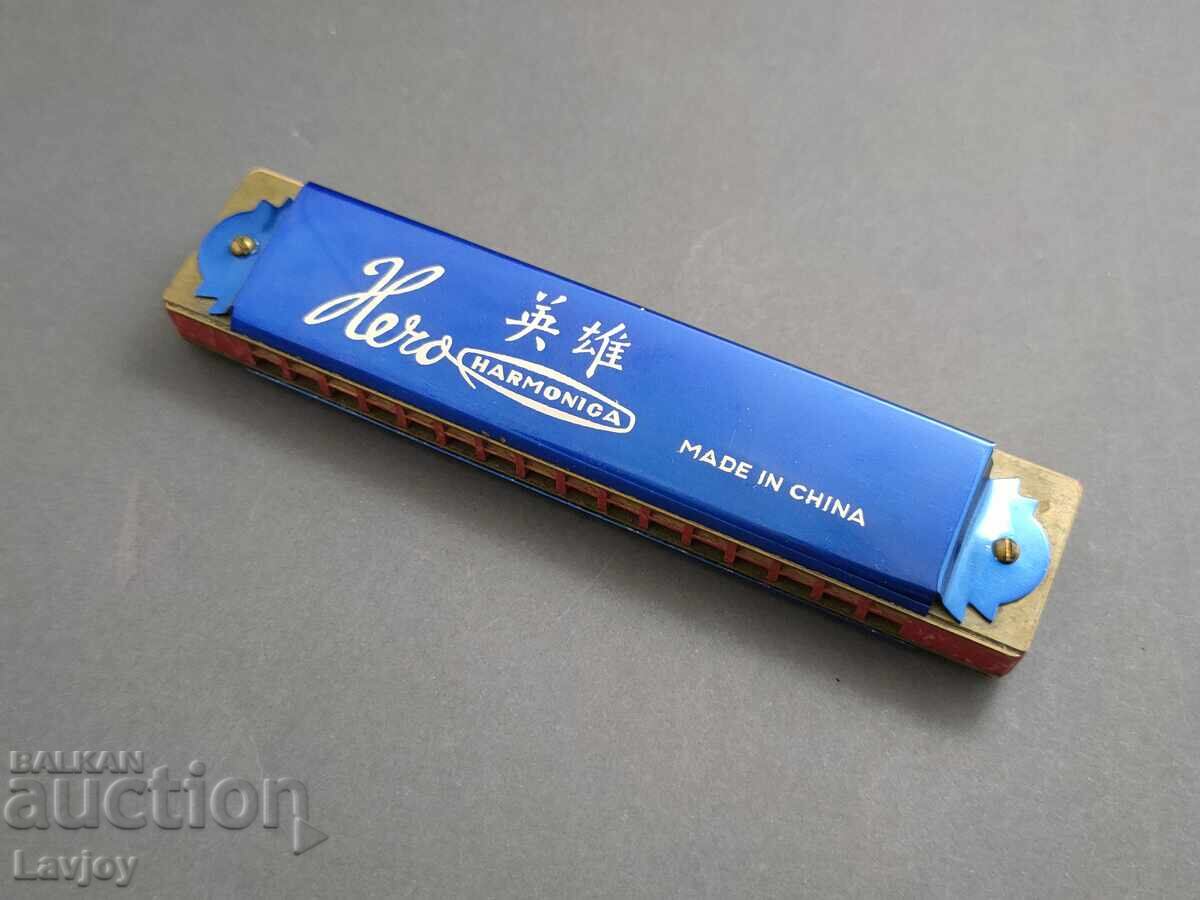 Ретро хармоника Hero с цена € 15.00 | 29.34 лв. Ретро хармоника Hero с цена € 15.00 | 29.34 лв.