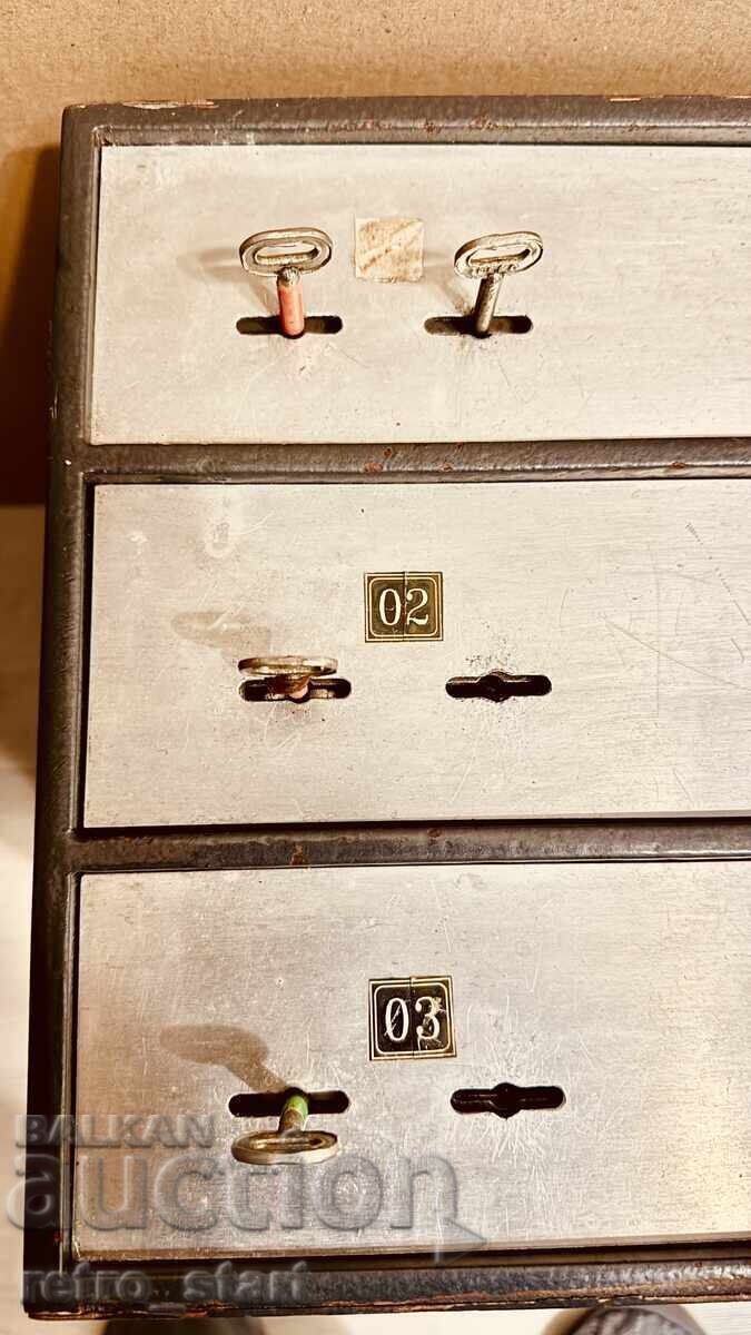 Δημοπρασία Θυρίδα για αξίες και έγγραφα από τραπεζική θυρίδα