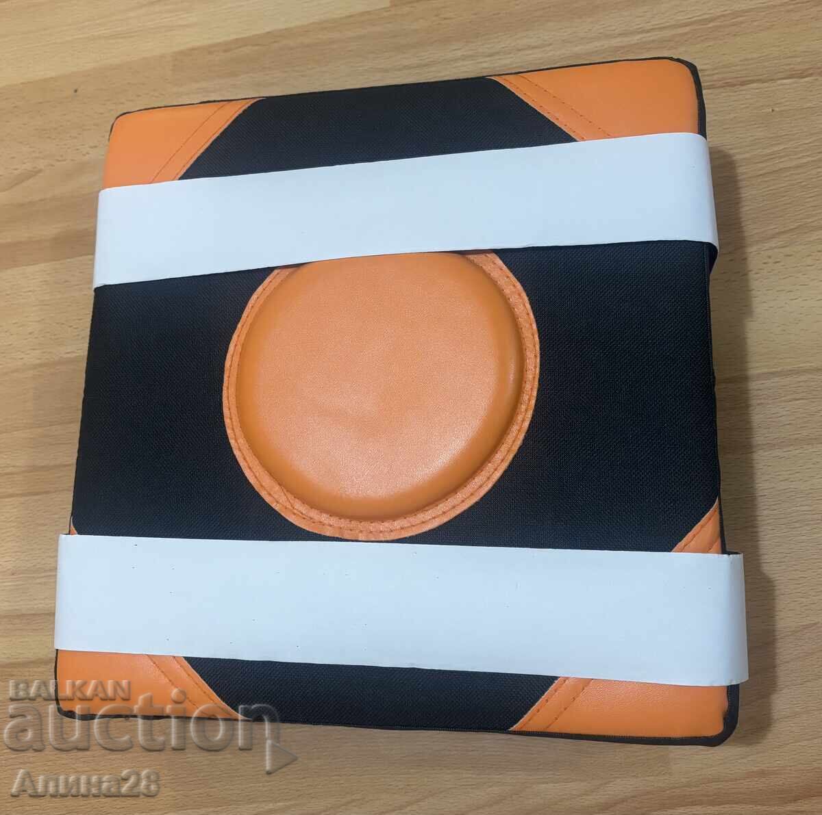 Wall pad for home workout Wall pad for home workout