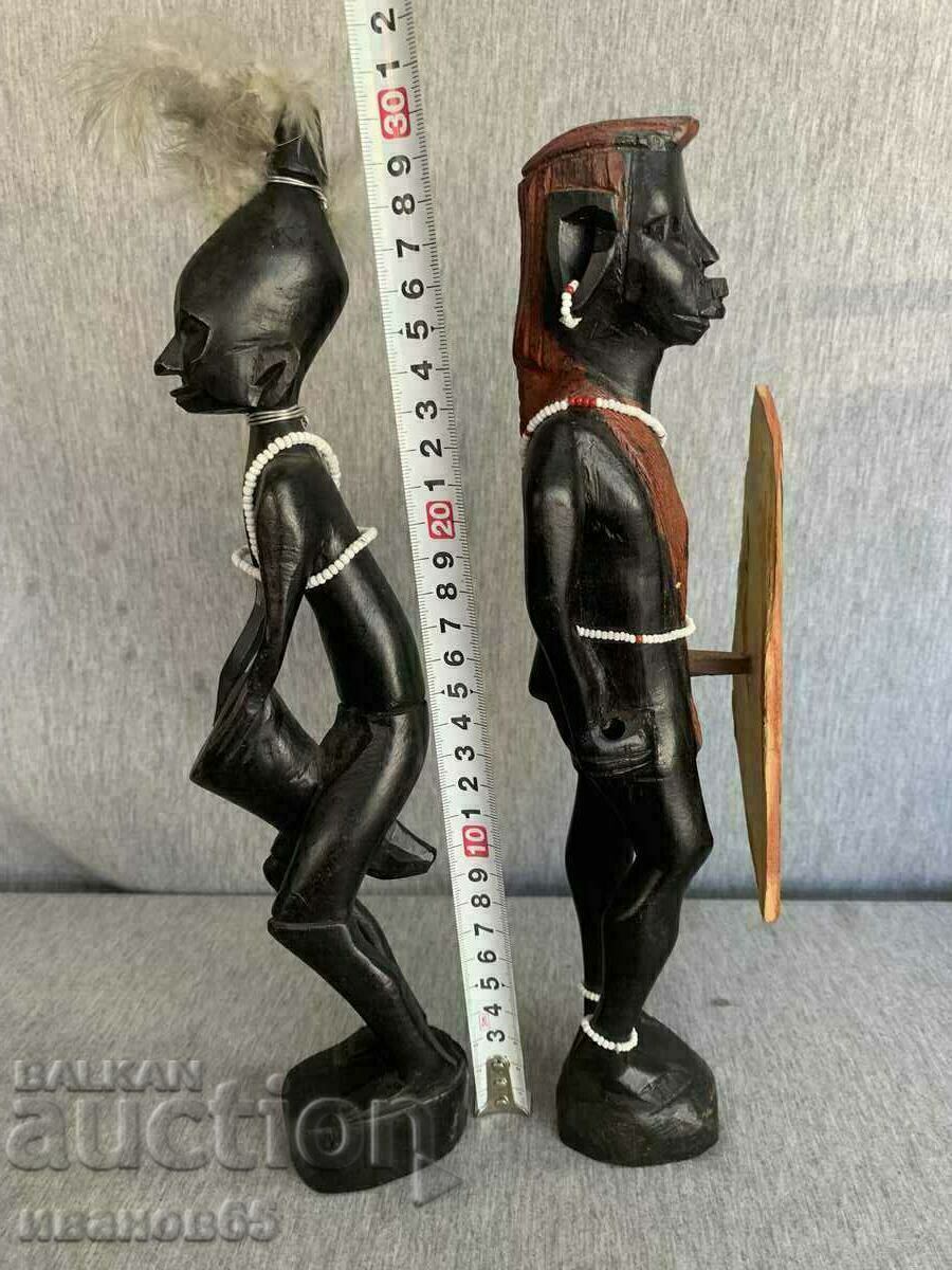 Licitație statueta din lemn