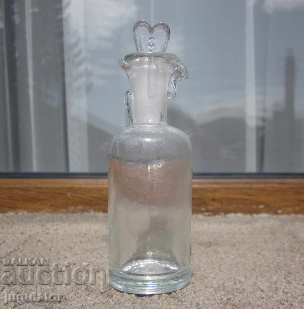 Licitație Sticlă farmaceutică germană veche L-H Licitație Sticlă farmaceutică germană veche L-H