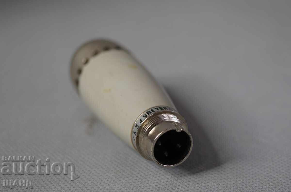 Livrarea BEYER DYNAMIC M 64 Microfon german vechi cu cutie Livrarea BEYER DYNAMIC M 64 Microfon german vechi cu cutie