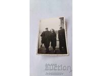 Снимка София Младеж и младо момиче на разходка 1939