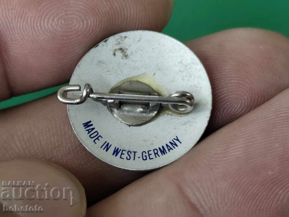 Σήμα Mercedes benz με τιμή € 5.00 | 9.78 BGN