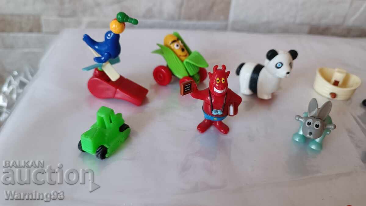 Доставка на Лот играчки от яйца - Киндер / Kinder