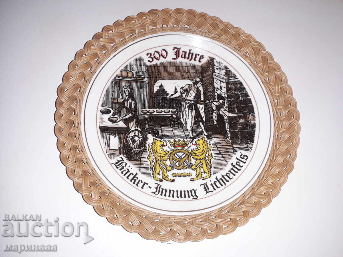 FARFURIE CU ÎMPLETITURĂ. PORȚELAN. GERMANIA