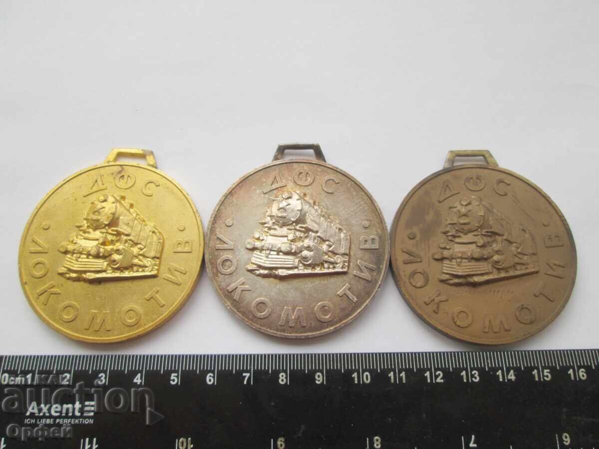 Аукцион НРБ Соц стар комплект медали ДФС Локомотив София 1929 Аукцион НРБ Соц стар комплект медали ДФС Локомотив София 1929