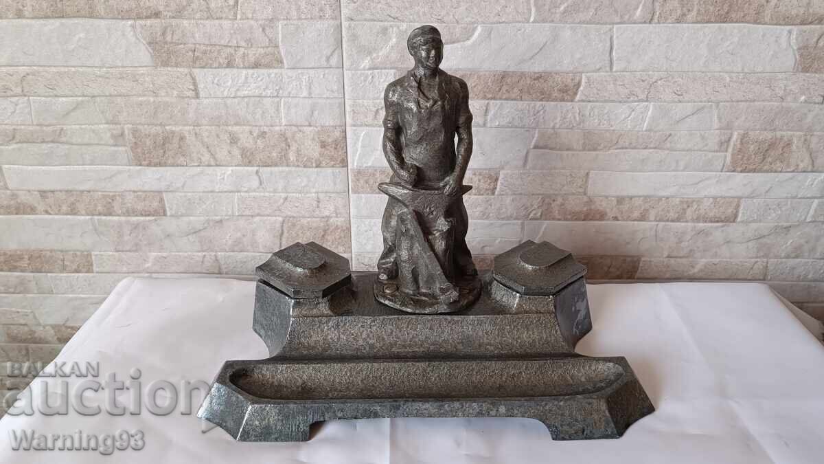 Vechi recipient de cerneală din epoca socialistă - Racho Kovacha