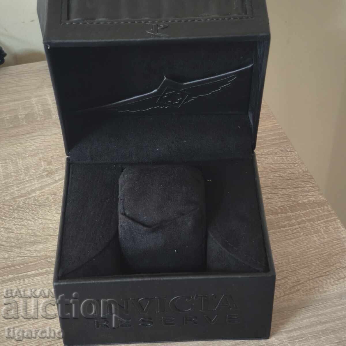 Θήκη ρολογιού INVICTA με τιμή € 27.00 | 52.81 BGN Θήκη ρολογιού INVICTA με τιμή € 27.00 | 52.81 BGN