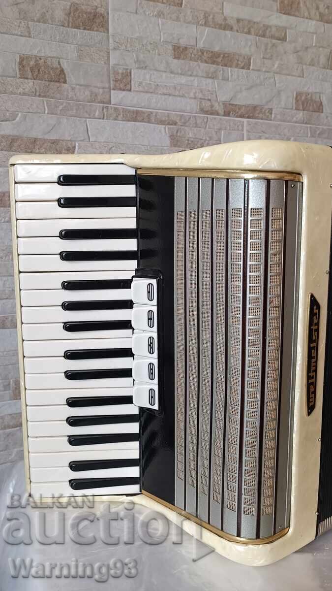 Акордеон - Weltmeister - 60 баса - Made in GDR с цена € 120.00 | 234.70 лв. Акордеон - Weltmeister - 60 баса - Made in GDR с цена € 120.00 | 234.70 лв.