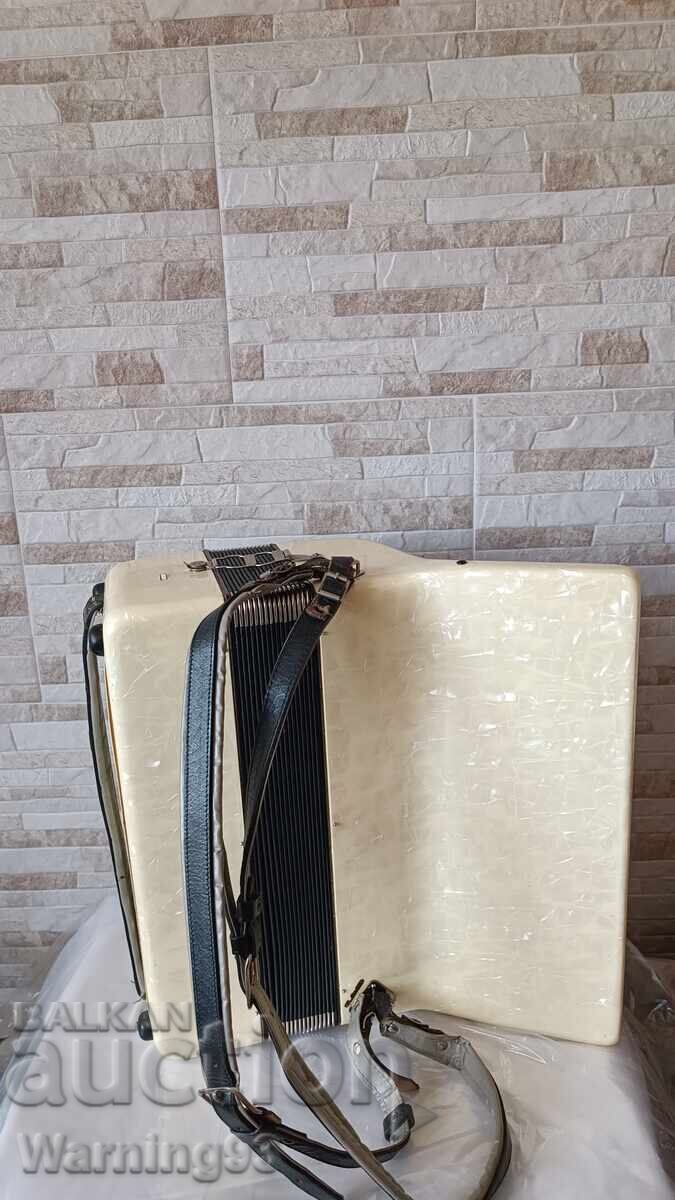 Акордеон - Weltmeister - 60 баса - Made in GDR - 5 Акордеон - Weltmeister - 60 баса - Made in GDR - 5