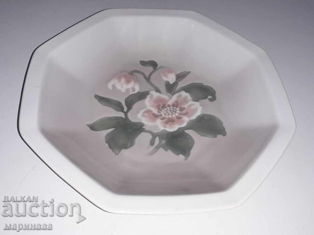 Δημοπρασία ΚΙΝΑ. ΠΟΡΣΕΛΑΝΗ. ΔΑΝΙΑ