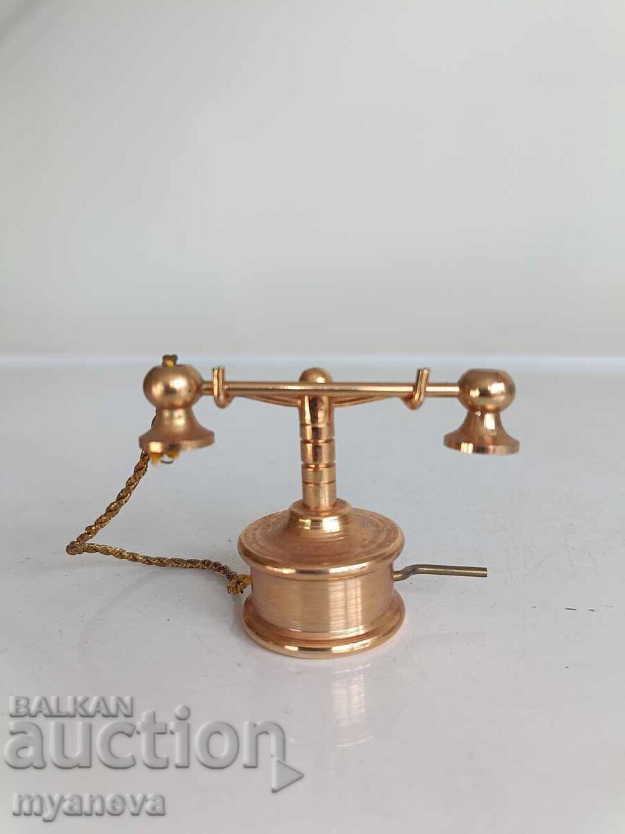 Telefoane vintage, figurine miniaturale de colecție - 5 Telefoane vintage, figurine miniaturale de colecție - 5