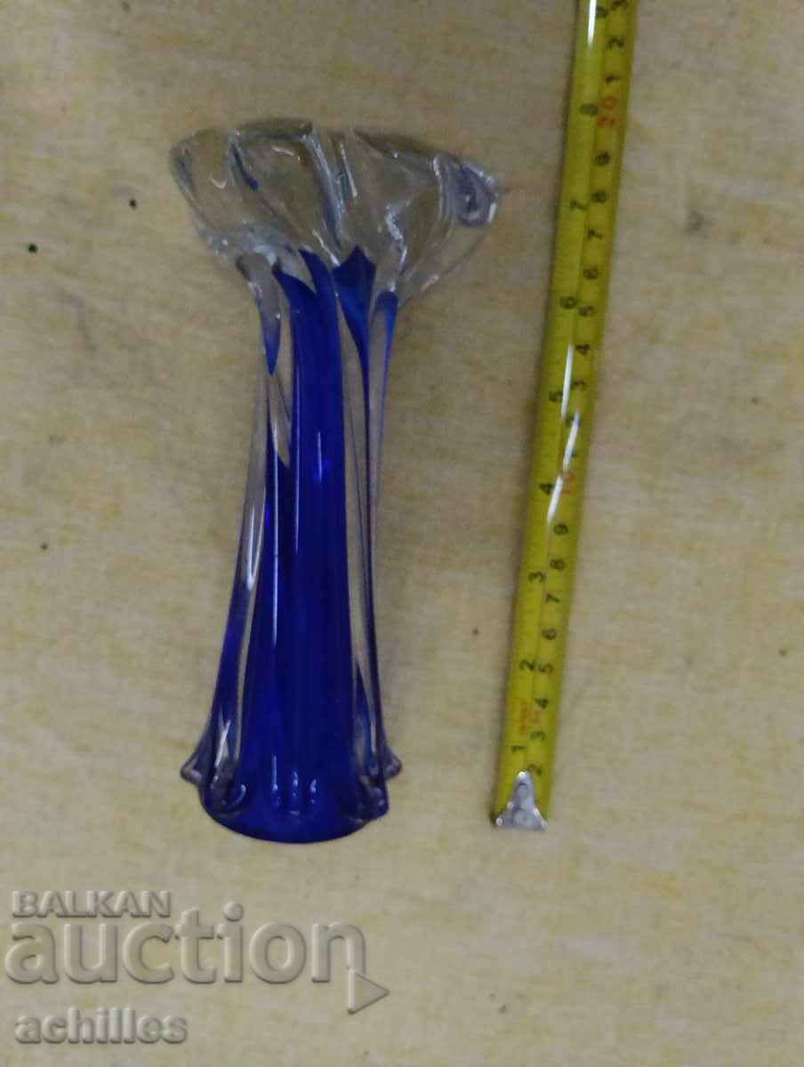 Доставка на Красива синя ваза