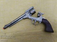 Pistol spaniol cu capse