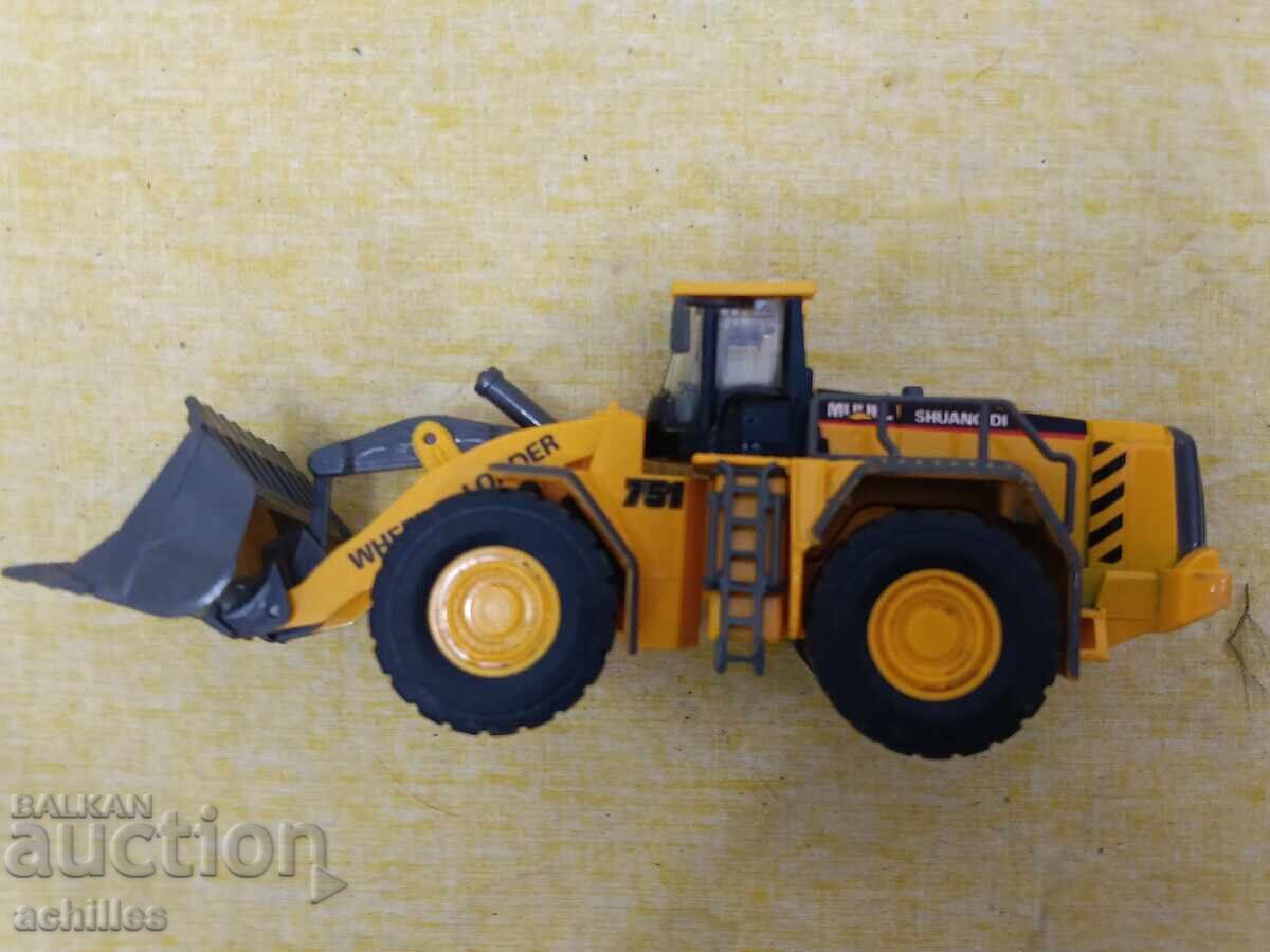 Încărcător frontal