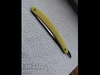 Παλιά ξυριστική μηχανή. BZC