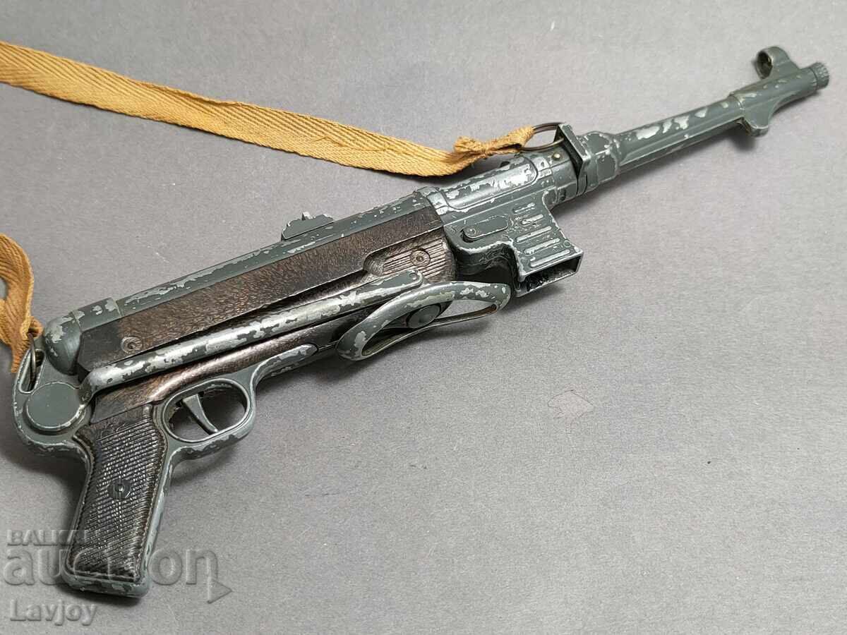 Licitație MP 40 WW 2 jucărie pentru copii Licitație MP 40 WW 2 jucărie pentru copii