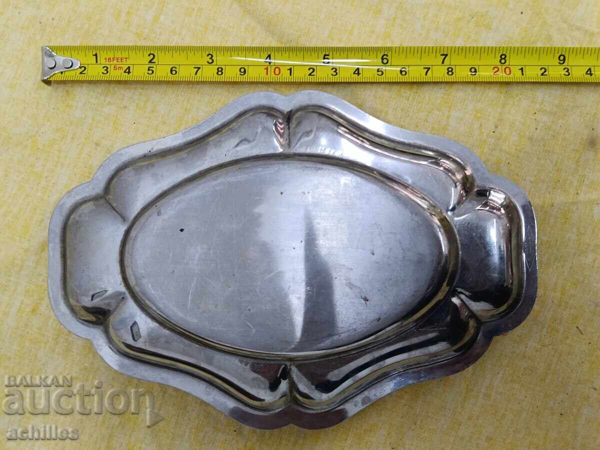 Метална фруктиера с цена € 5.00 | 9.78 лв.