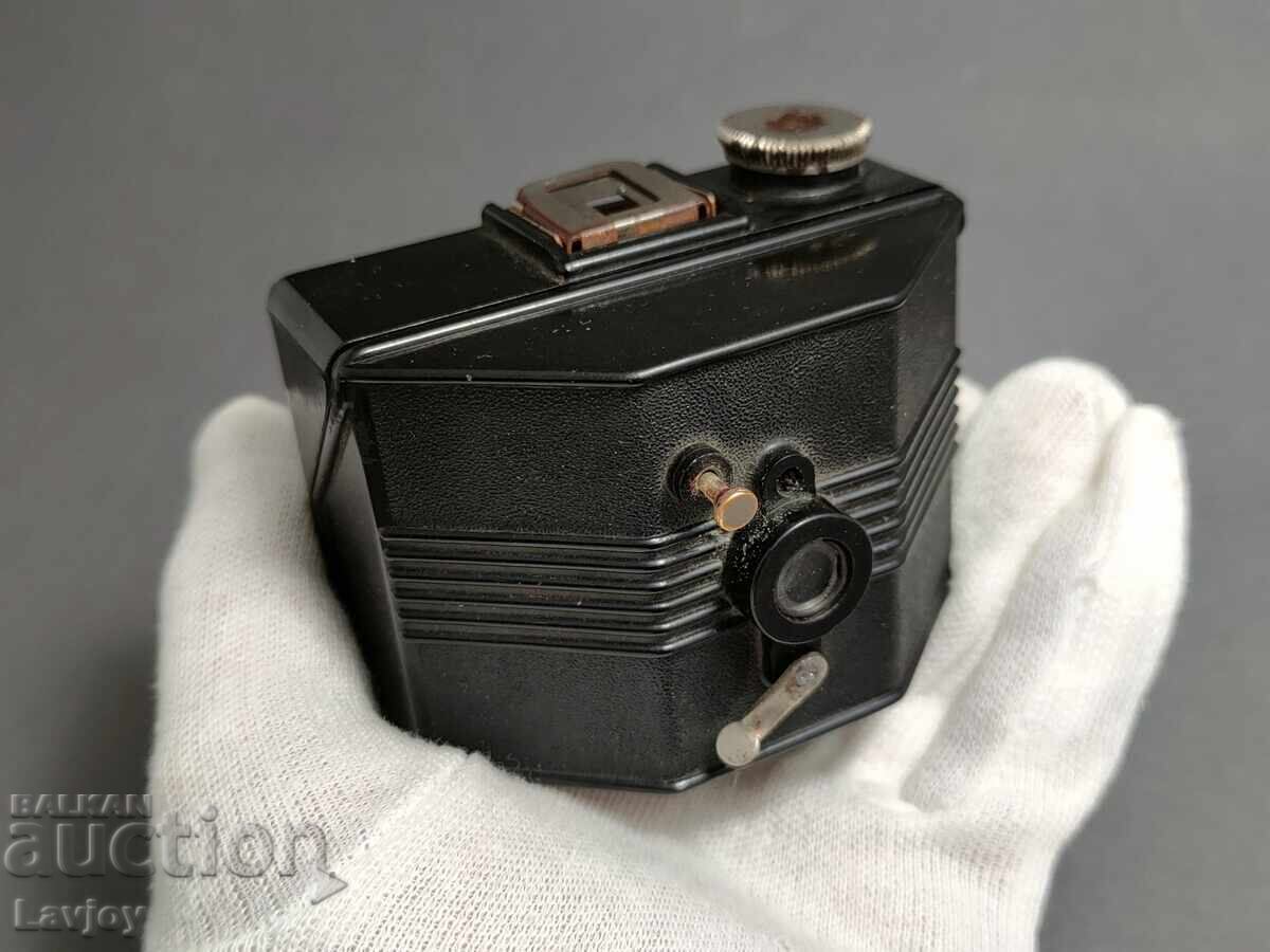 Aparat foto mic spion, aparat foto din bachelită Dici Aparat foto mic spion, aparat foto din bachelită Dici