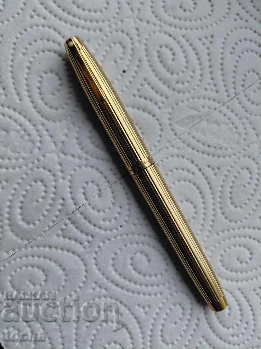 Old Sheaffer pen, gold-plated, marked BZTs Old Sheaffer pen, gold-plated, marked BZTs