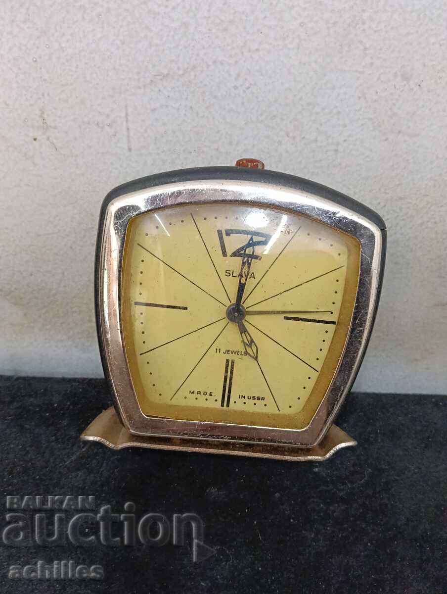 Будилник неработещ