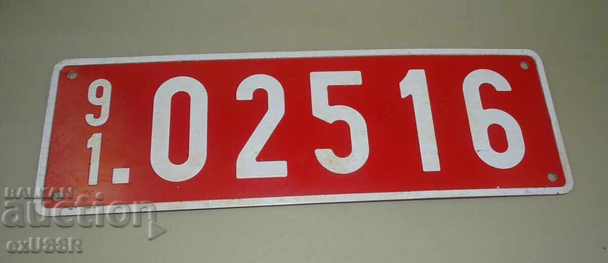 Foreign temporary registration number red, 1