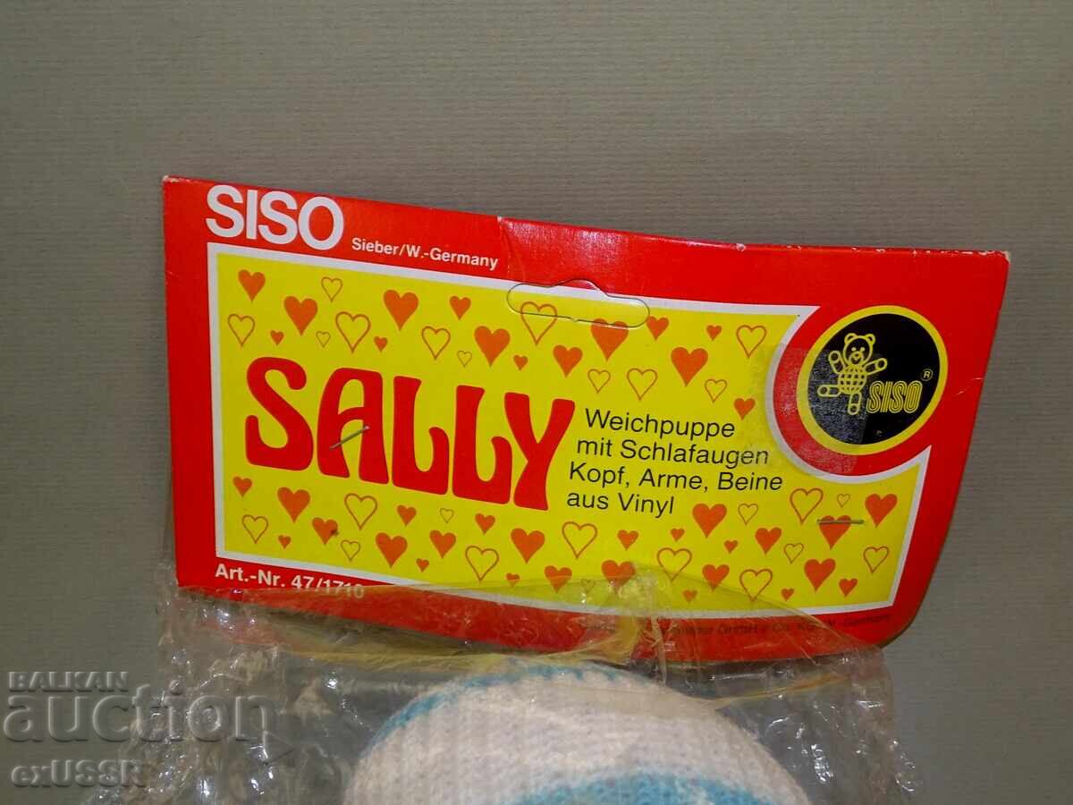 Аукцион Западна Германия играчка кукла бебе запечатана