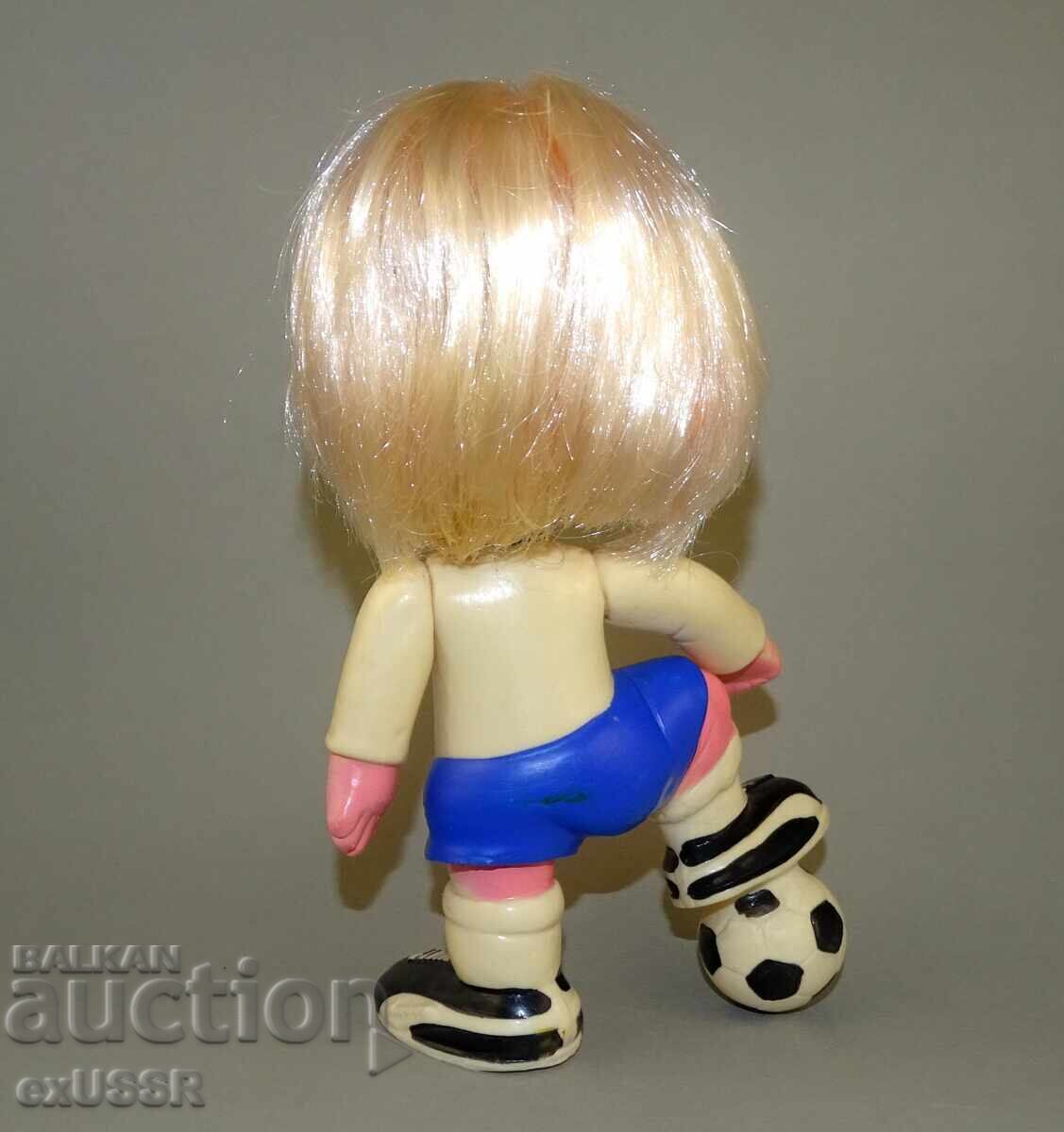 Livrarea Păpușă jucărie veche fotbalist Dinamo Kiev Livrarea Păpușă jucărie veche fotbalist Dinamo Kiev