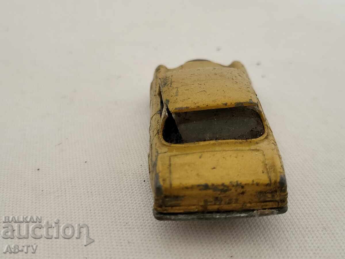 Licitație Cărucior metalic Matchbox Mercedes 300SE Licitație Cărucior metalic Matchbox Mercedes 300SE