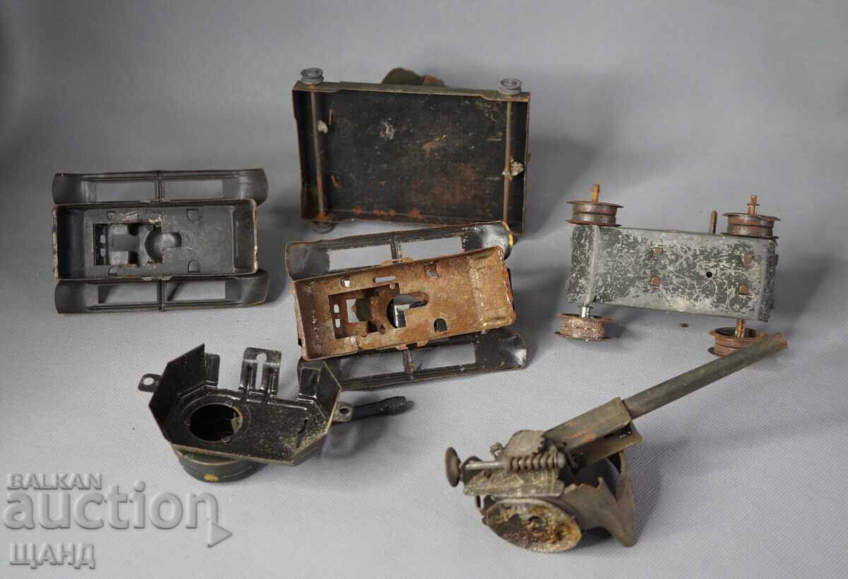 Лот части за Стара Немска метална механична играчка танк фар - 6