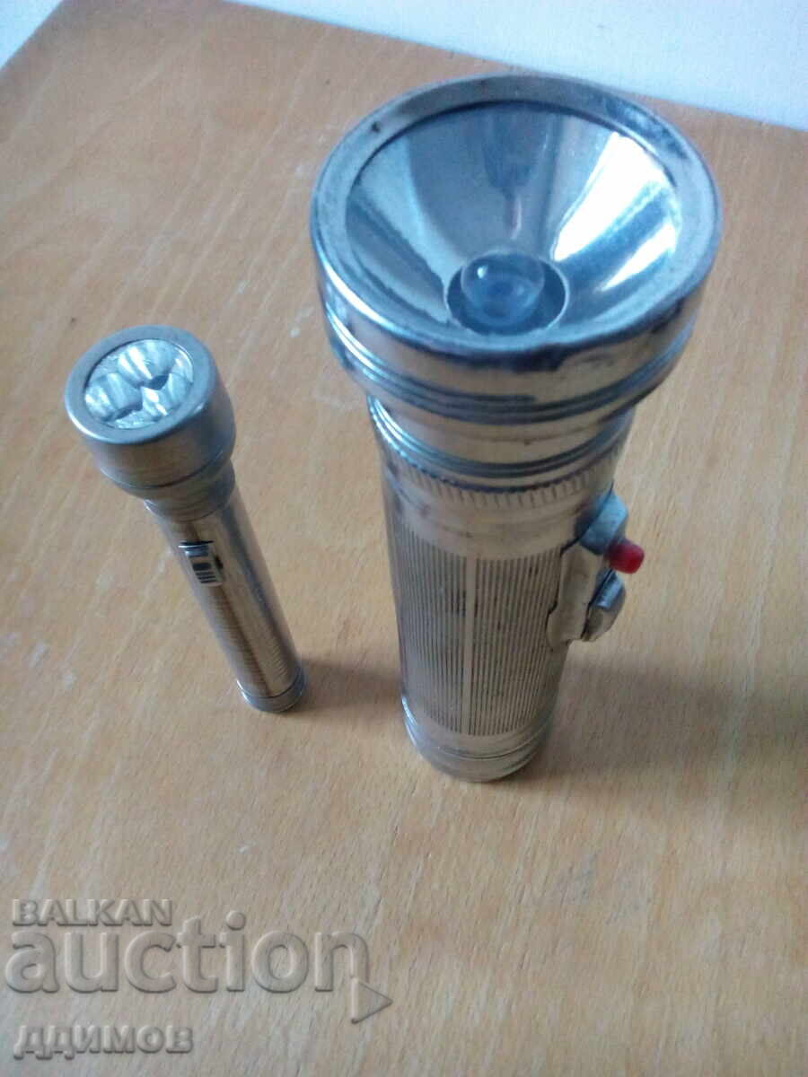 Παράδοση Δύο μεταλλικά προβολείς Παράδοση Δύο μεταλλικά προβολείς