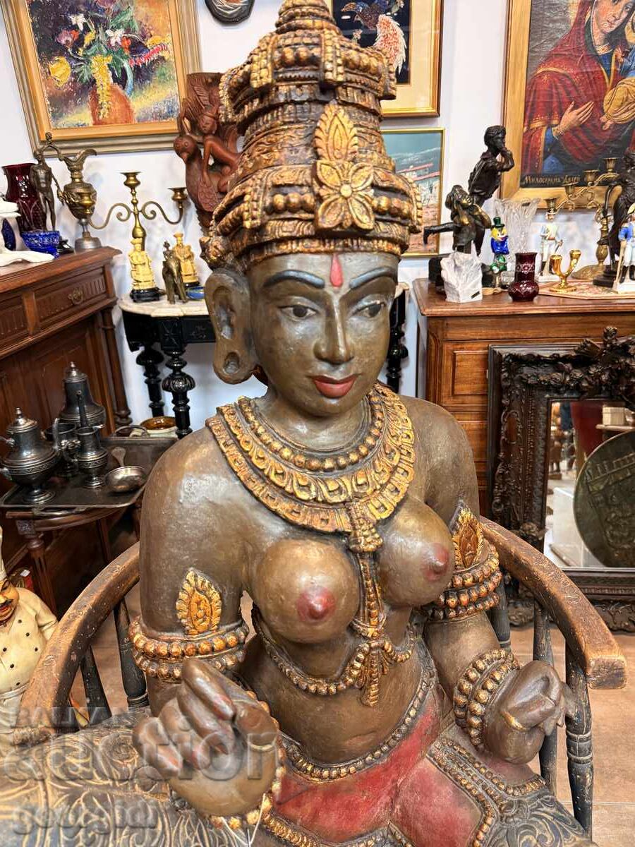 Sculptură mare din lemn / Sculptură în lemn a zeiței Parvati cu preț € 899.00 | 1758.29 BGN