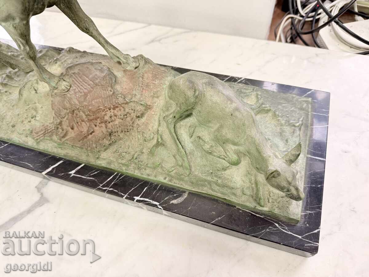 Бронзова композиция / скулптура на елен с кошути. №7814 - 5