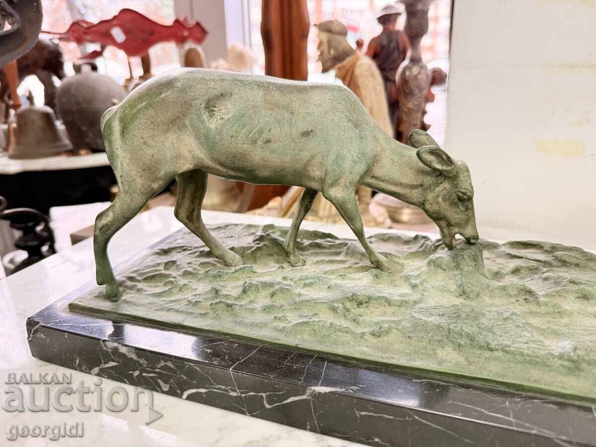 Бронзова композиция / скулптура на елен с кошути. №7814 - 6