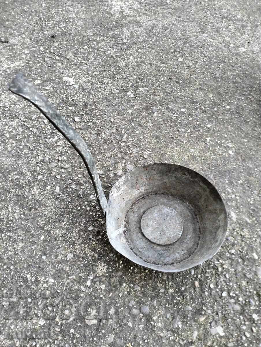 Παλιά χάλκινη κουτάλα με τιμή € 19.99 | 39.10 BGN