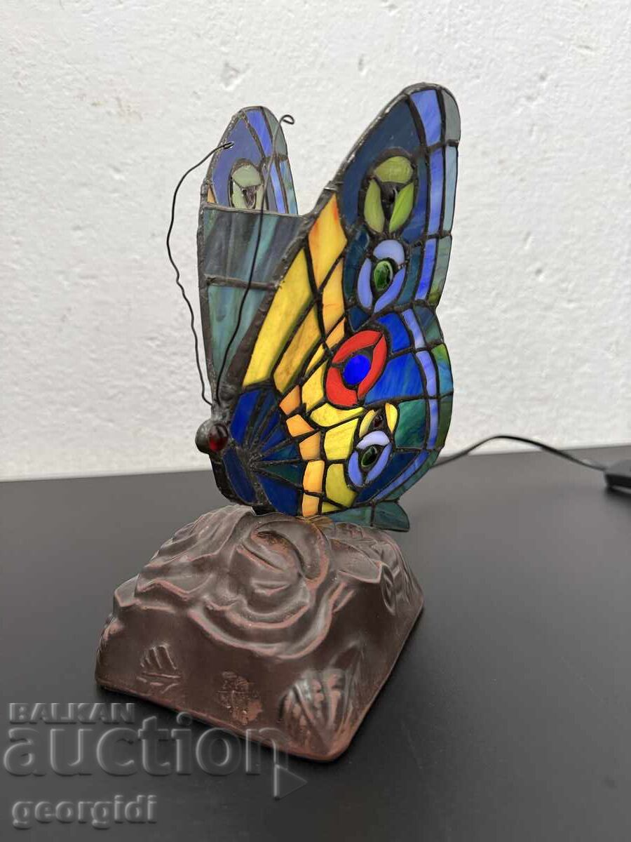 Lampă de noapte / masă Tiffany. №7816 cu preț € 70.00 | 136.91 BGN Lampă de noapte / masă Tiffany. №7816 cu preț € 70.00 | 136.91 BGN