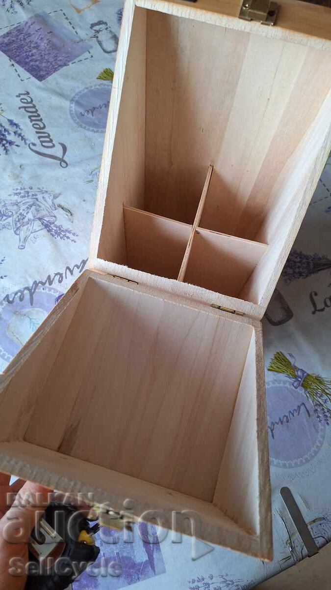 ✅ДЪРВЕНА КУТИЯ ЗА ВИНО ❗ с цена € 5.00 | 9.78 лв.