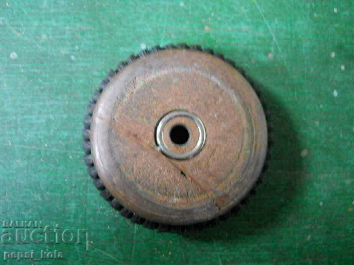 Jewelry polishing brush - Germany with price € 8.00 | 15.65 BGN