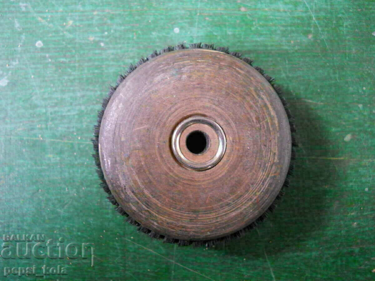 Jewelry polishing brush - Germany with price € 8.00 | 15.65 BGN