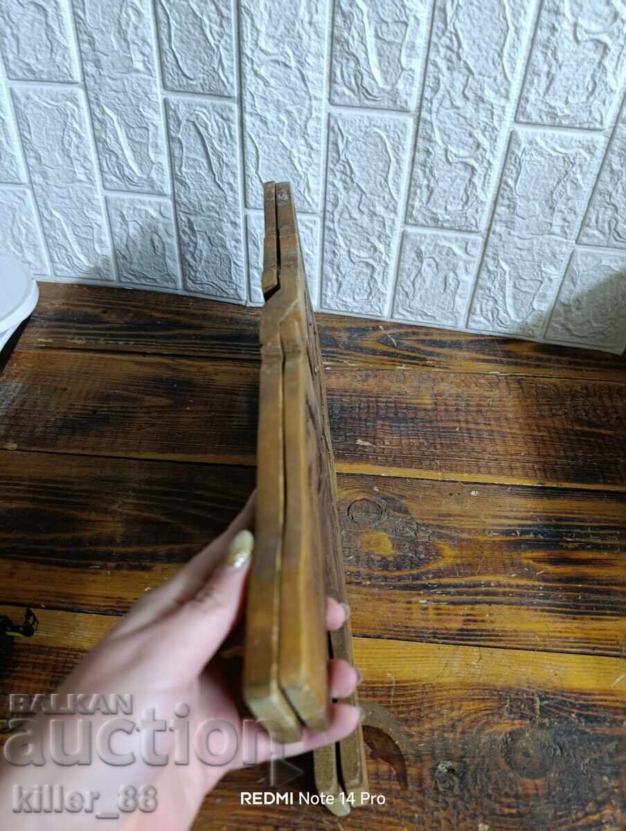 Дървена поставка за книги - 5